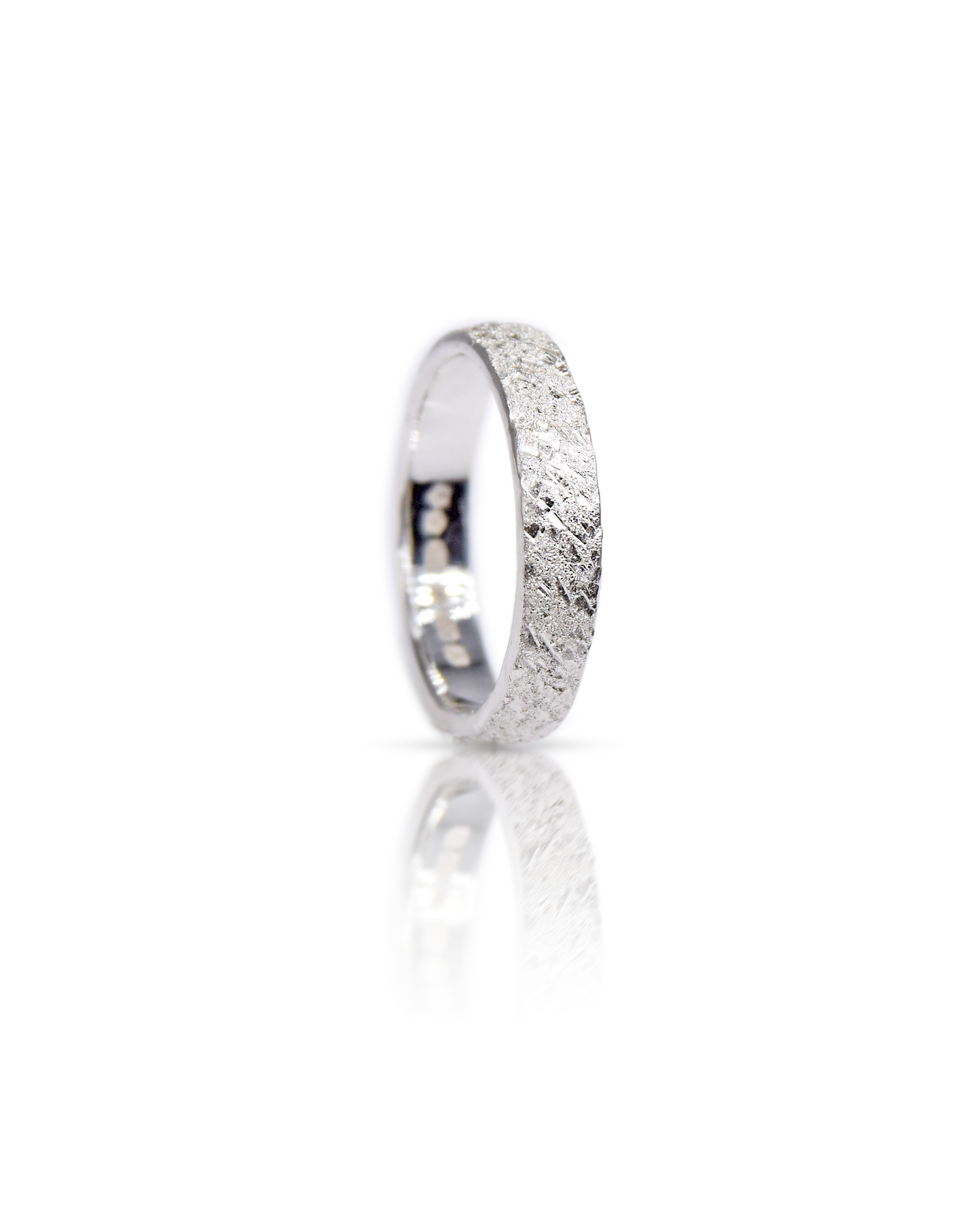 Sparkling Silver Ring - Diamond & Triangle Texture
