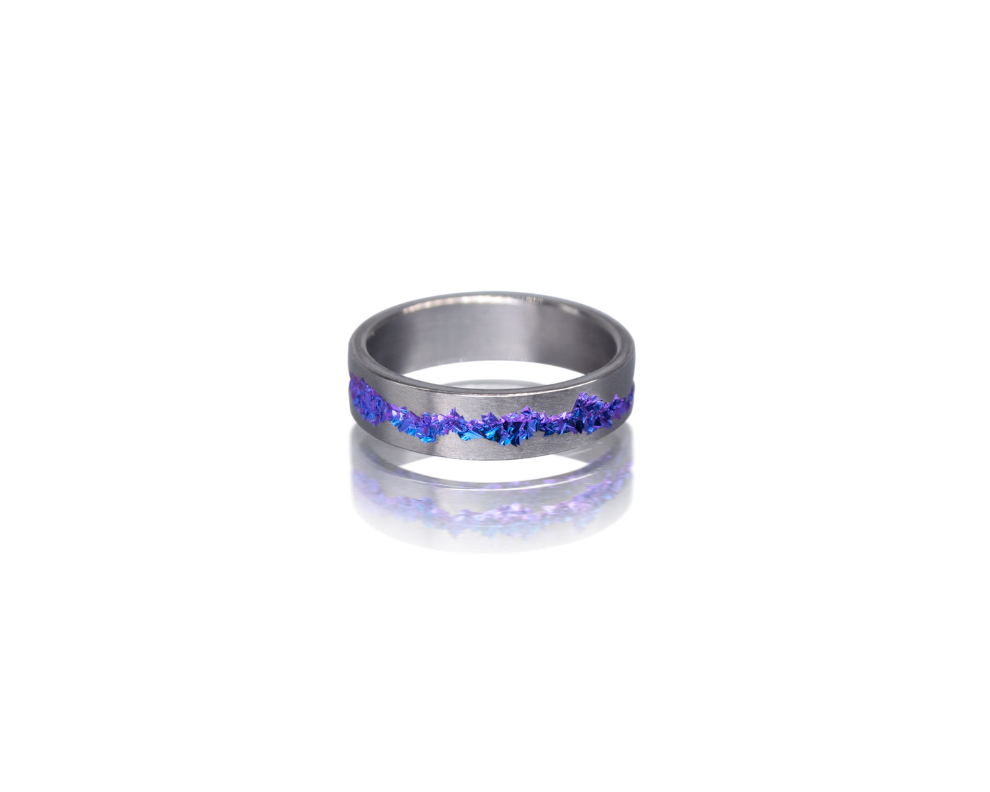 Crystal Vein Niobium Ring