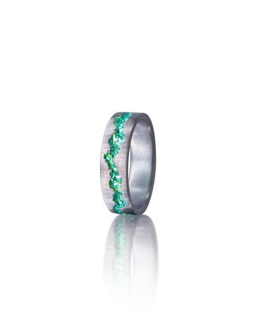 Green Crystal Vein Niobium Ring