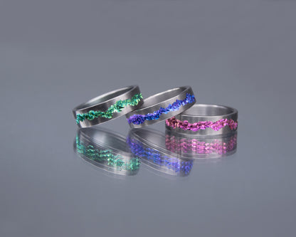 Green Crystal Vein Niobium Ring