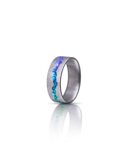 Wide Gradient Crystal Vein Niobium Ring