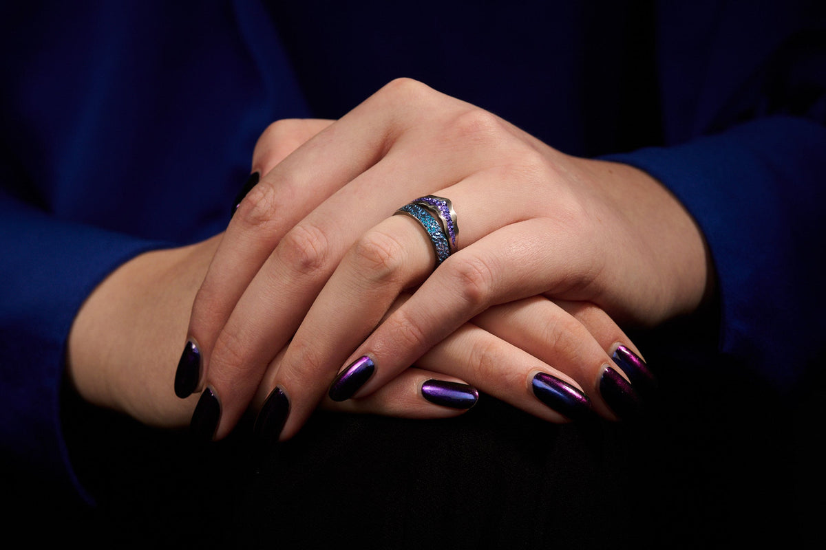 Alice Fry Alice Fry- Niobium Jewellery and Silverware